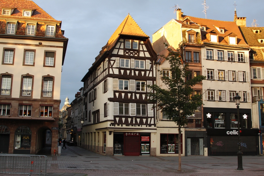 Sunset on the Kleber Square